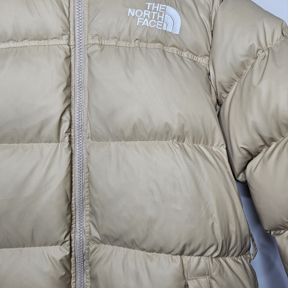 The North Face Nuptse Belted Mid Jacket - Picture 5 of 16